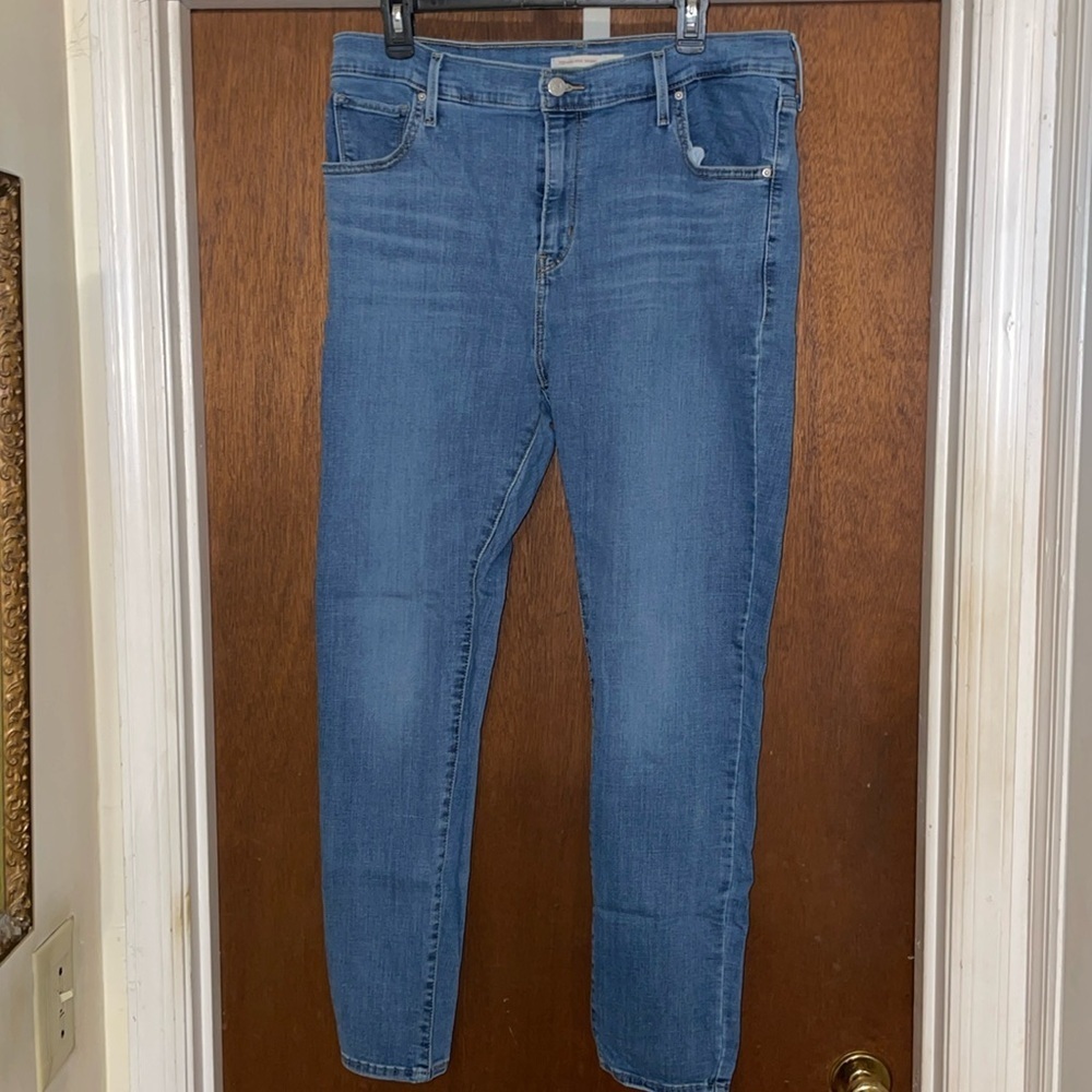 Levi’s 721 High Rise Skinny​​